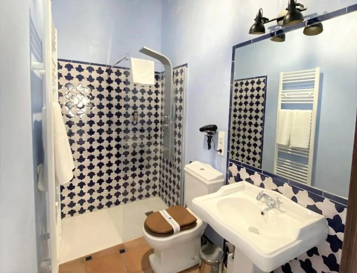 Aparthotel Suites Casa De Las Columnas Granada Spain