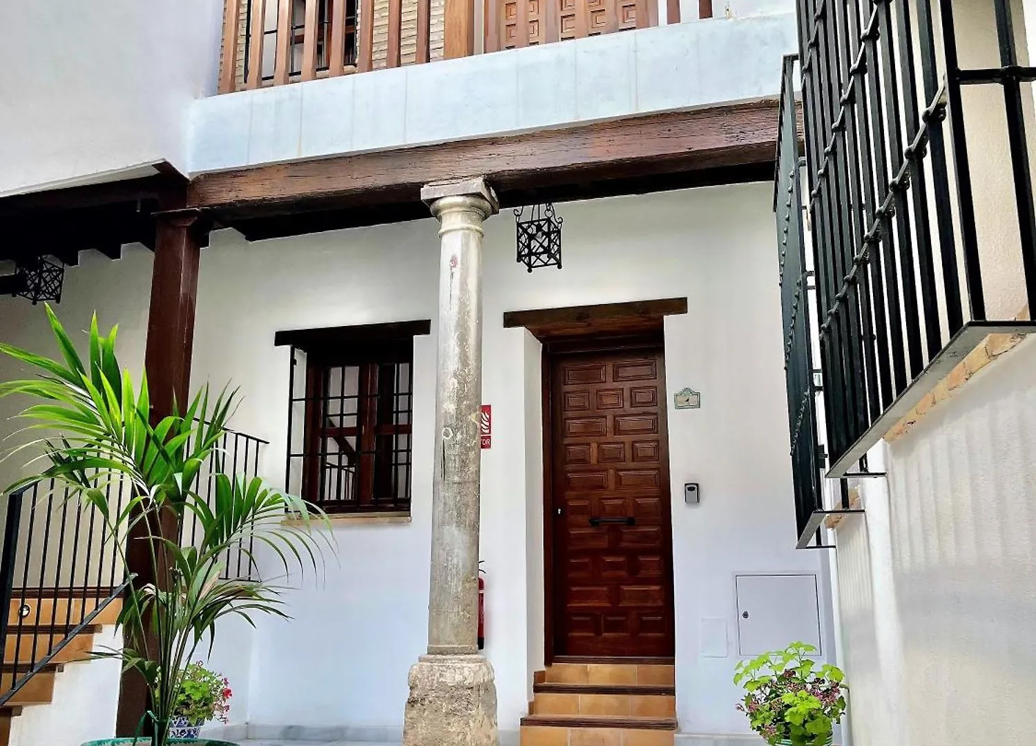 Suites Casa De Las Columnas 格拉纳达