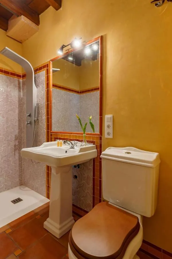 Suites Casa De Las Columnas 그라나다 아파트호텔