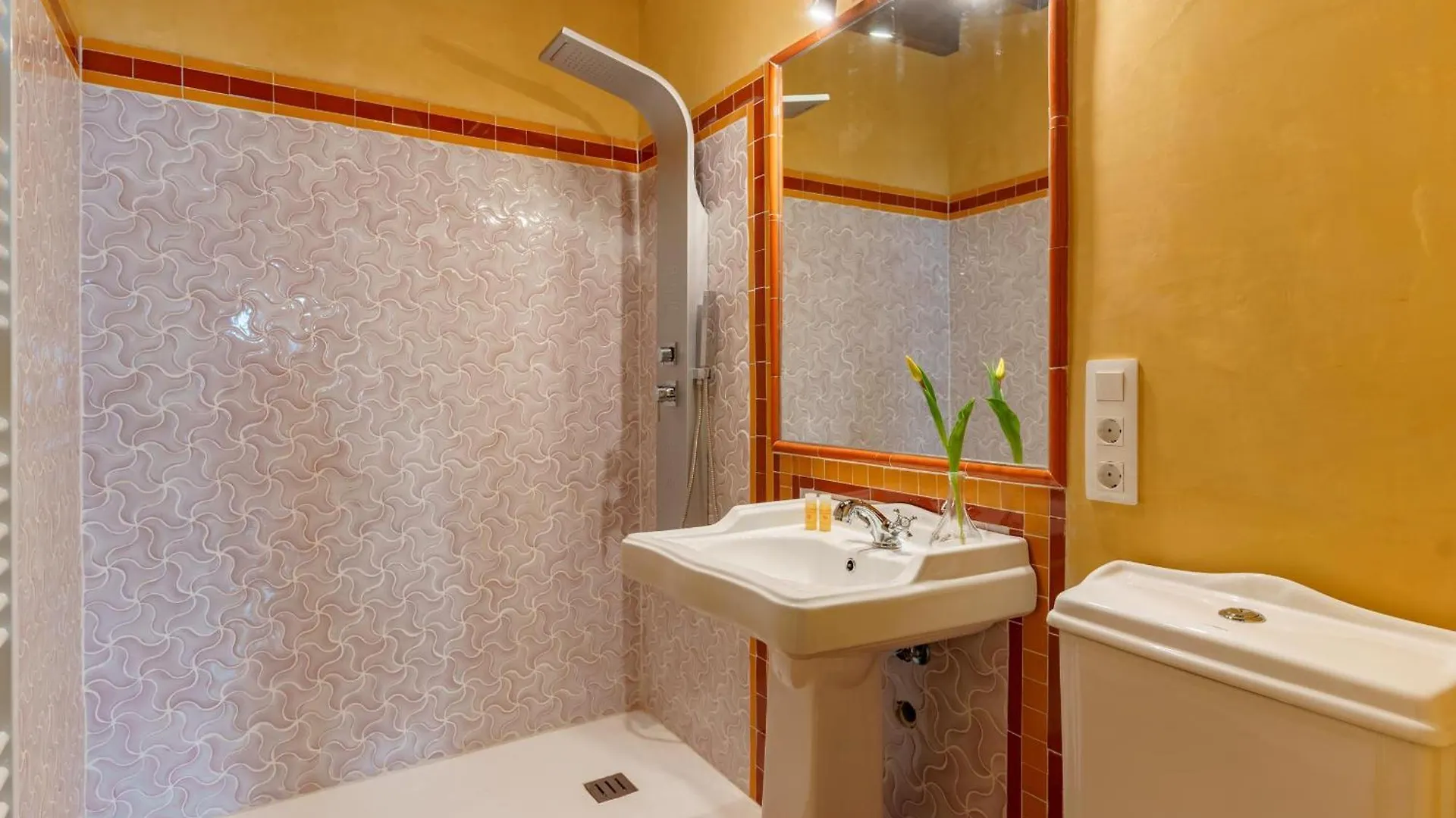 아파트호텔 Suites Casa De Las Columnas 그라나다